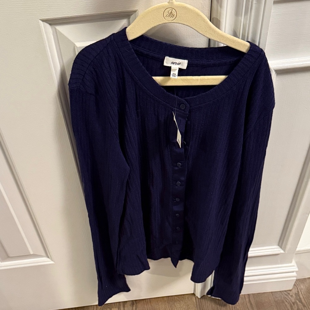 New Aerie w/tags, Navy Button-Up Cardigan w/ribbon detail fabric on both sides.
